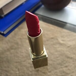 ESTEE LAUDER Limited Edition Lipstick - Constellation- Scarlet Red